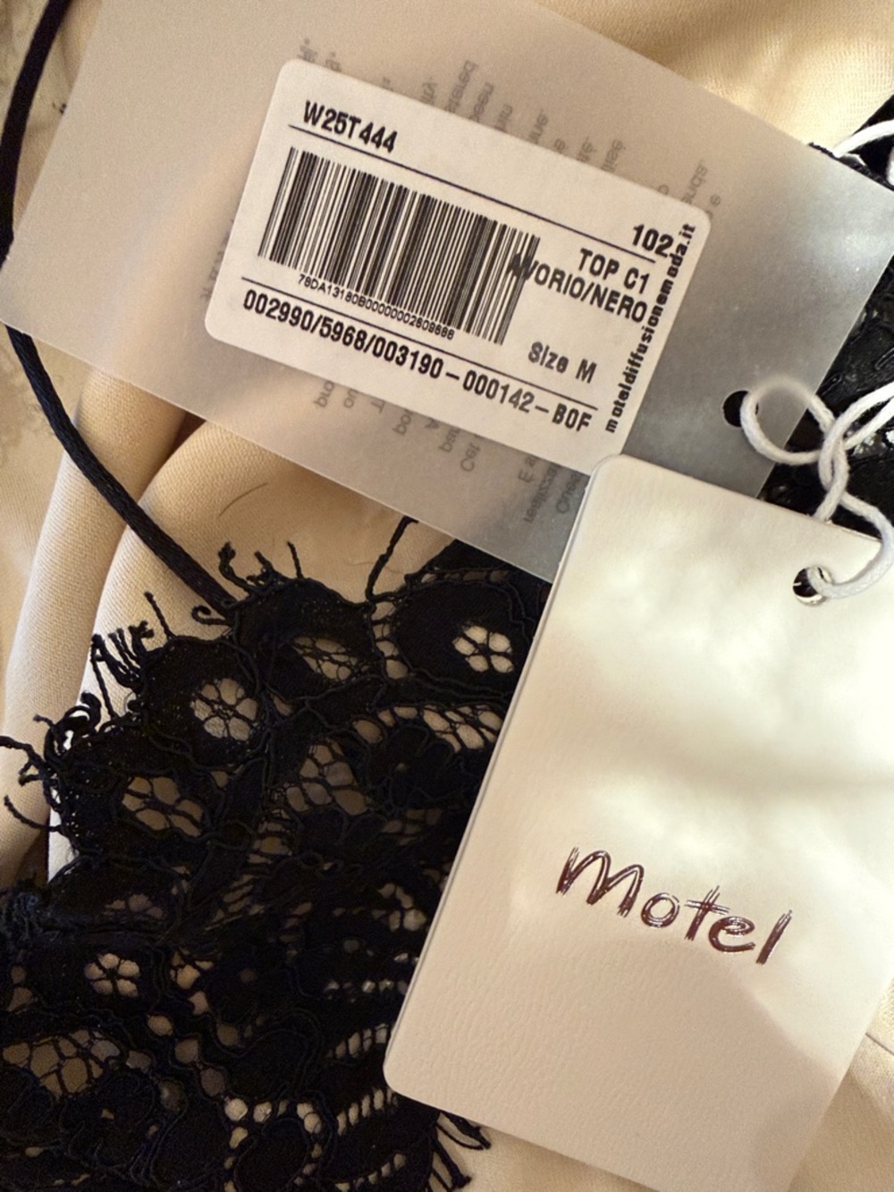 Cream Lace-Trim Cami Top with Black Lace - Picture 5 of 5